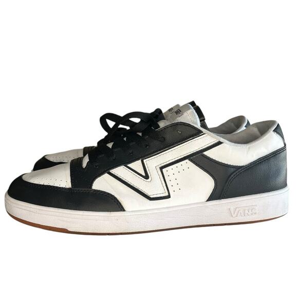 Men's VANS Lowland Comfycush Leather Athletic Skateboard Sneaker Size 13 White - Picture 1 of 6